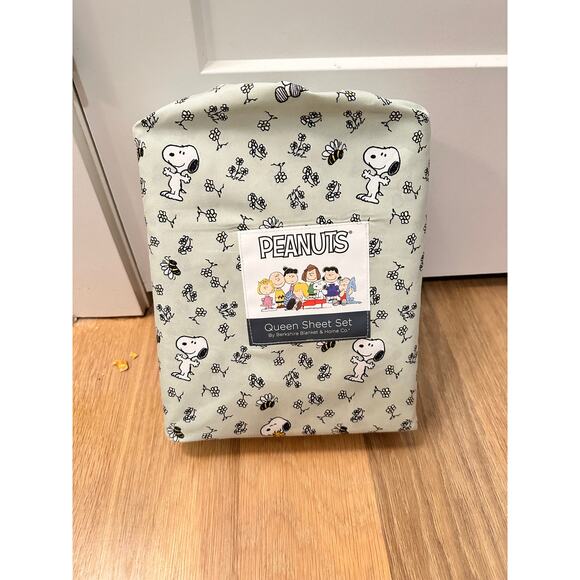 Peanuts Snoopy Flower Spring Queen Sheets - Picture 1 of 2